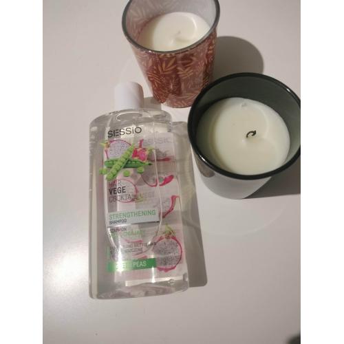 Sessio Hair Vege Cocktail, Strengthening Shampoo (Szampon wzmacniający) - opinie | zdjęcie do recenzji od blondeinbeauty