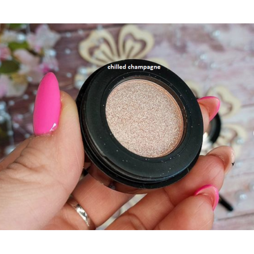 Claresa Glow Eyeshadow (Perłowy cień do powiek) - opinie | zdjęcie do recenzji od Barunia - 5