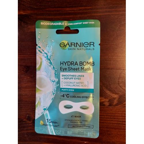 Garnier Moisture + Smoothness, Eye Tissue Mask (Wgładzająca zmarszczki maska na tkaninie pod oczy `Woda kokosowa i kwas hialuronowy`) - opinie | zdjęcie do recenzji od Malgos_es