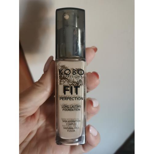 Kobo Professional Fit Perfection Long Lasting Foundation (Długotrwały podkład adaptujący się do odcienia skóry) - opinie | zdjęcie do recenzji od Joasiaa1334