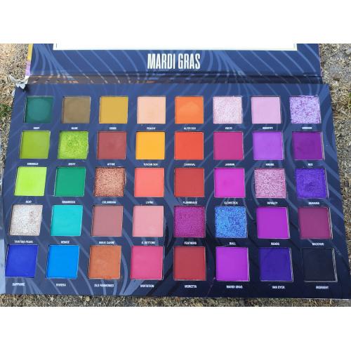 W7 Mardi Gras Pressed Pigments Palette (Paleta prasowanych pigmentów) - opinie | zdjęcie do recenzji od Smerfeta83 - 1