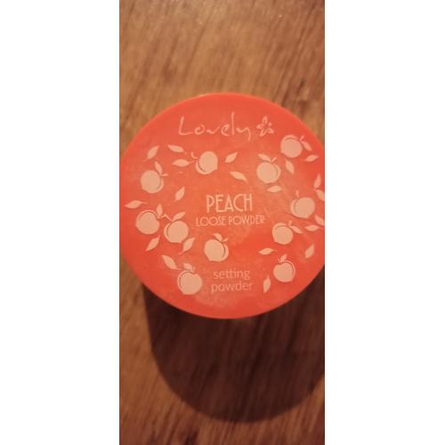 Lovely Peach Loose Powder (Utrwalający puder do twarzy) - opinie | zdjęcie do recenzji od ciasteczkowapanna - 1