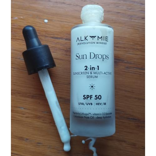 Alkmie Sun Drops  SPF 50 (2w1 ochrona przeciwsłoneczna i multiaktywne serum) - opinie | zdjęcie do recenzji od werka89