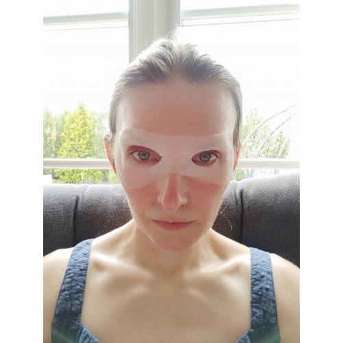 Garnier Moisture + Smoothness, Eye Tissue Mask (Wgładzająca zmarszczki maska na tkaninie pod oczy `Woda kokosowa i kwas hialuronowy`) - opinie | zdjęcie do recenzji od DianaArtsewing - 2