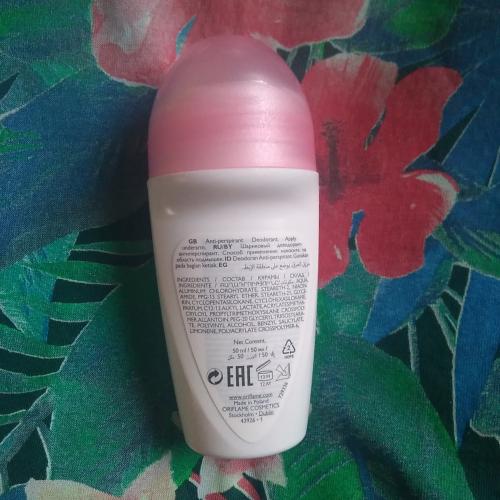 Oriflame Activelle, Even Tone Anti-perspirant Deodorant (Dezodorant antyperspiracyjny w kulce) - opinie | zdjęcie do recenzji od AnaSky - 2