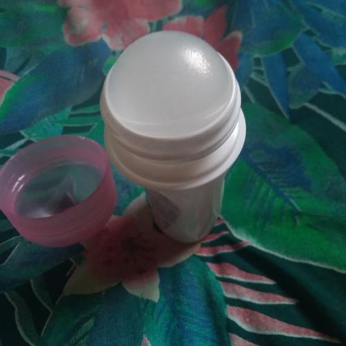 Oriflame Activelle, Even Tone Anti-perspirant Deodorant (Dezodorant antyperspiracyjny w kulce) - opinie | zdjęcie do recenzji od AnaSky - 3