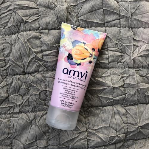AMVI Cosmetics Krem rozświetlający z witaminą B3 do twarzy - opinie | zdjęcie do recenzji od Crystal1994