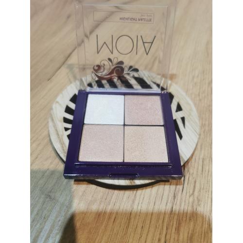 MOIA Skin Glow, Highlight Palette (Paletka rozświetlająca) - opinie | zdjęcie do recenzji od Belladonnae - 2