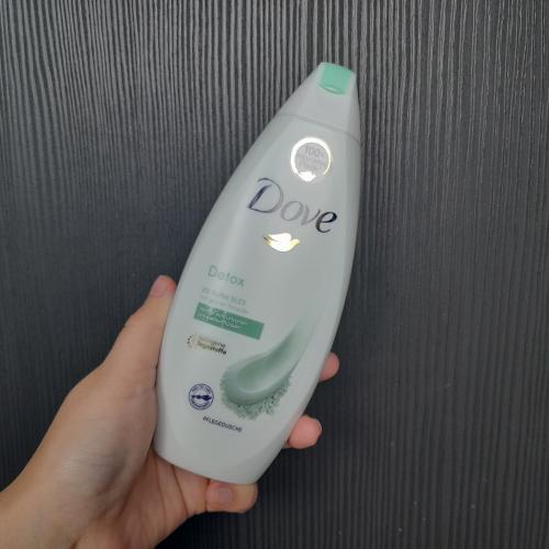 Dove Purifying Detox, Green Clay Shower Gel (Oczyszczający żel pod prysznic `Zielona glinka`) - opinie | zdjęcie do recenzji od Majka_93