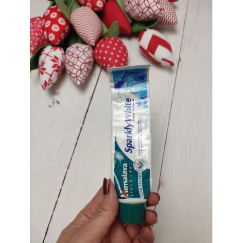 Himalaya Herbals Gum Expert, Sparkly White Herbal Toothpaste (Wybielająca pasta do zębów `Lśniąca biel`) - opinie | zdjęcie do recenzji od DianaArtsewing - 2