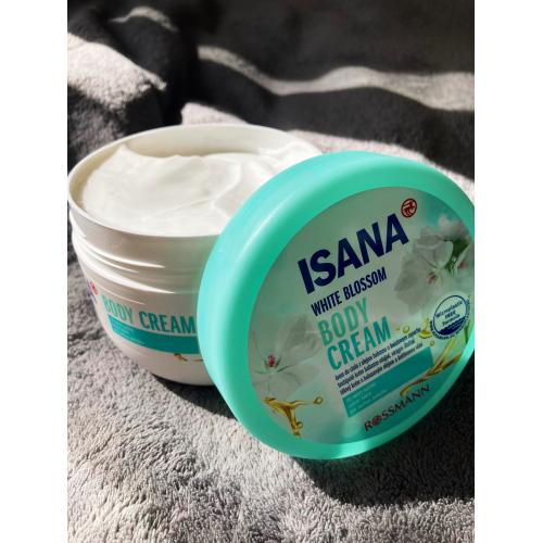 Isana White Blossom, Bodycreme (Krem do ciała z olejem babassu o zapachu kwiatowym) - opinie | zdjęcie do recenzji od 123eliza96 - 1