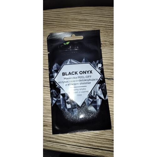 Bielenda Crystal Glow, Maseczka peel-off oczyszczająco-detoksykująca z efektem shimmer `Black Onyx` - opinie | zdjęcie do recenzji od joaska1992