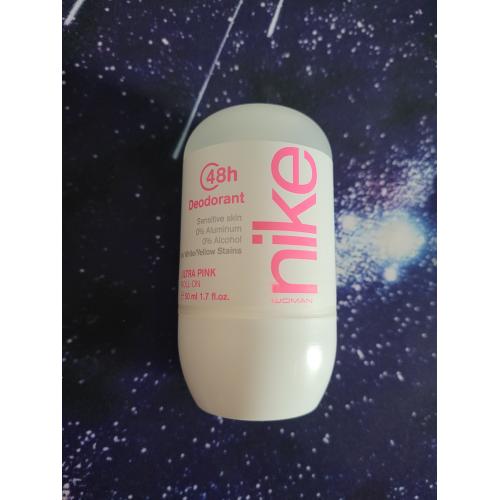 Nike Ultra Pink Roll-On 48h (Perfumowany dezodorant dla kobiet w kulce) - opinie | zdjęcie do recenzji od PaulinaBednarz