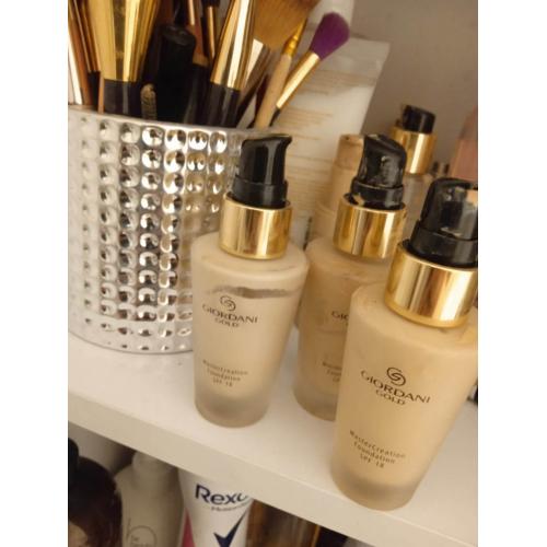 Oriflame Giordani Gold, MasterCreation Foundation SPF18 (Podkład do twarzy) - opinie | zdjęcie do recenzji od Moniula93 - 3