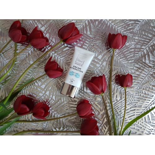 Floslek Skin Care Expert, Sphere-3D Dream Hydration Night Mask with Hyaluronic Acid (Nocna maska głęboko nawilżająca `Kwas hialuronowy`) - opinie | zdjęcie do recenzji od Moniczkasia