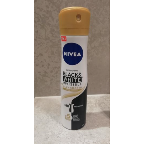 Nivea Black & White Invisible Silky Smooth, Antyperspirant  w sprayu 48h - opinie | zdjęcie do recenzji od 2e9182b55bdf0a98ff6828ef66cf0b2a4e640980_67070af1f3125