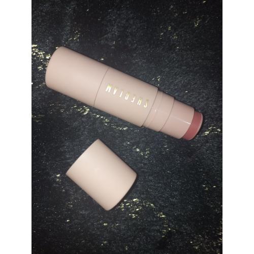 Sheglam Glowin' Up Skin Stick Blush (Róż w sztyfcie z pędzelkiem) - opinie | zdjęcie do recenzji od AgnieszkaKocia