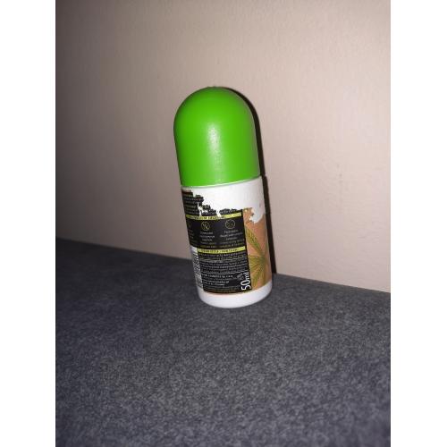 Revers Cosmetics Antyperspirant deo roll-on w kulce `CBD + Witamina E` - opinie | zdjęcie do recenzji od Qradomowa86 - 2