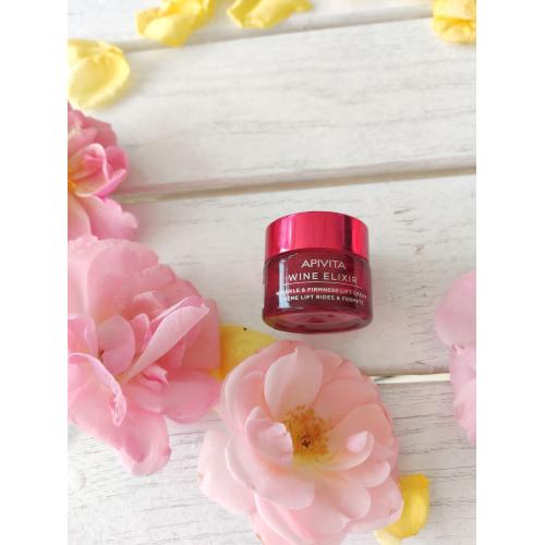 Apivita Wine Elixir Cream, Renewing Lift Night Cream (Przeciwzmarszczkowy krem do twarzy na noc z polifenolami wina Santorini) - opinie | zdjęcie do recenzji od DianaArtsewing - 2