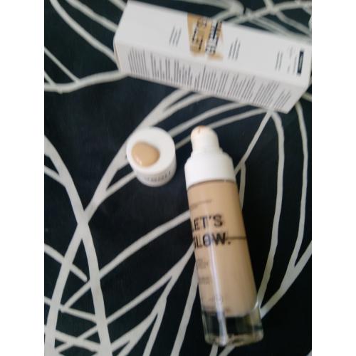Veoli Botanica Let's Glow, Rozświetlająco-nawilżający lekki krem BB - opinie | zdjęcie do recenzji od Owocowysad - 3