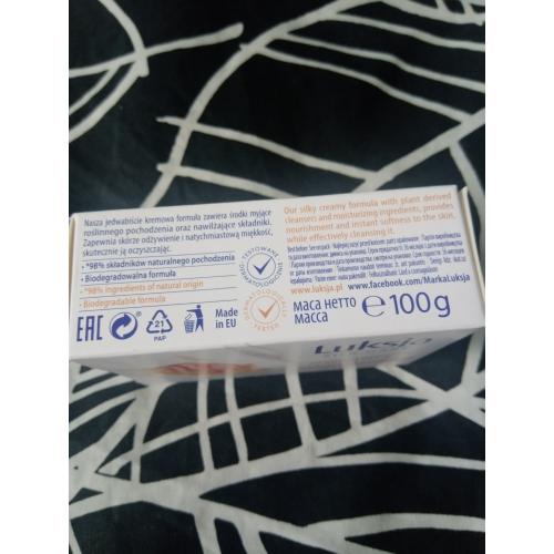Luksja Silk Care, Moisturizing Yogurt & Manuka Honey  Creamy Hand & Body Soap (Kremowe mydło do rąk i ciała `Jogurt i miód Manuka`) - opinie | zdjęcie do recenzji od Owocowysad - 2