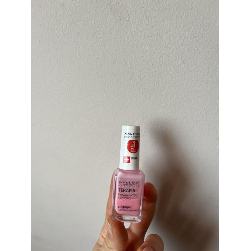 Eveline Cosmetics Nail Therapy Professional, Terapia zniszczonych paznokci - opinie | zdjęcie do recenzji od Ariellaariari