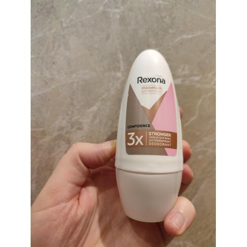 Rexona Maximum Protection, Confidence Scent Anti-perspirant Roll-on 96h (Antyperspirant w kulce) - opinie | zdjęcie do recenzji od xLullabyx