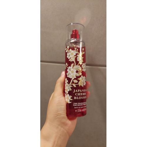 Bath & Body Works Japanese Cherry Blossom, Fine Fragrance Mist (Mgiełka zapachowa) - opinie | zdjęcie do recenzji od Malgos_es - 2