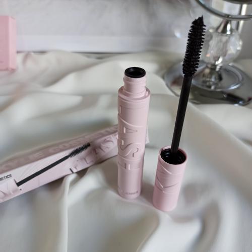 Kylie Cosmetics Kylash Volume Mascara (Tusz do rzęs) - opinie | zdjęcie do recenzji od aagulka84