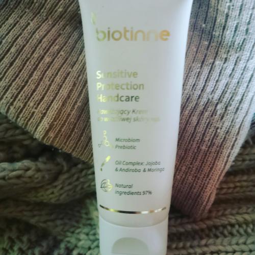 Biotinne Care Sensitive Protection Handcare (Nawilżający krem do wrażliwej skóry rąk) - opinie | zdjęcie do recenzji od deltatrzyecho