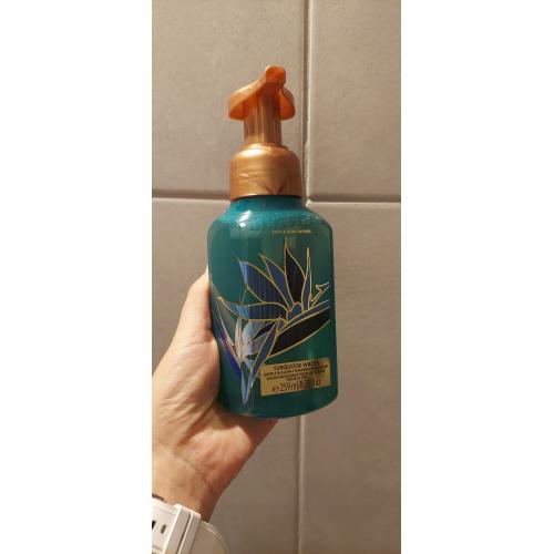 Bath & Body Works Turquoise Water, Foaming Hand Soap (Mydło do rąk w piance `Turkusowa woda`) - opinie | zdjęcie do recenzji od Malgos_es - 1