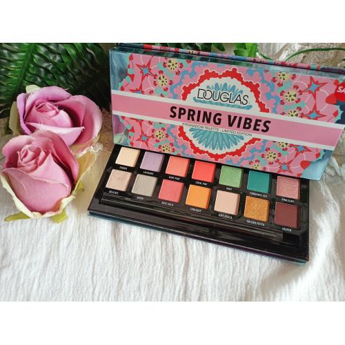 Douglas Collection Spring Vibes Eyeshadow Palette (Paleta cieni do powiek) - opinie | zdjęcie do recenzji od Anuusiaczeek - 2