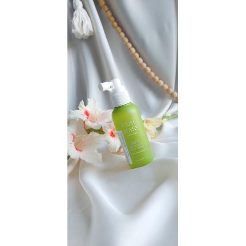 Rated Green Real Mary, Cold Brew Rosemary Energizing Scalp Spray (Pobudzający spray do skóry głowy) - opinie | zdjęcie do recenzji od MagFifi