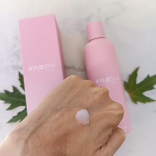 Kylie Skin by Kylie Jenner Vanilla Milk Toner (Tonik do twarzy) - opinie | zdjęcie do recenzji od pannawiosna - 2