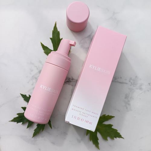 Kylie Skin by Kylie Jenner Foaming Face Wash (Pianka oczyszczająca) - opinie | zdjęcie do recenzji od pannawiosna - 1
