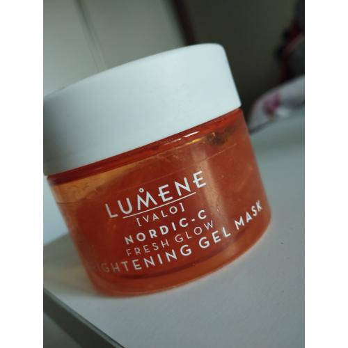 Lumene Valo, Nordic-C Fresh Glow Brightening Gel Mask (Żelowa maska rozświetlająca) - opinie | zdjęcie do recenzji od Syntiaa - 2
