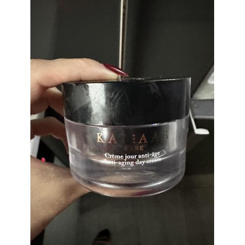 Kaviaar Kare Anti-aging Day Cream, Caviar + Hyaluronic Acid (Przeciwzmarszczkowy krem na dzień z kawiorem i kwasem hialuronowym) - opinie | zdjęcie do recenzji od CurlyGosia - 1