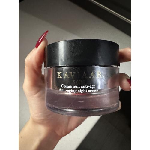 Kaviaar Kare Anti-Age Night Cream, Caviar + Hyaluronic Acid (Przeciwzmarszczkowy krem na noc z kawiorem i kwasem hialuronowym) - opinie | zdjęcie do recenzji od CurlyGosia