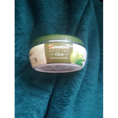 Himalaya Herbals Olive Extra Nourishing Cream (Ekstraodżywczy krem do ciała `Oliwka`) - opinie | zdjęcie do recenzji od AgaB1998 - 2