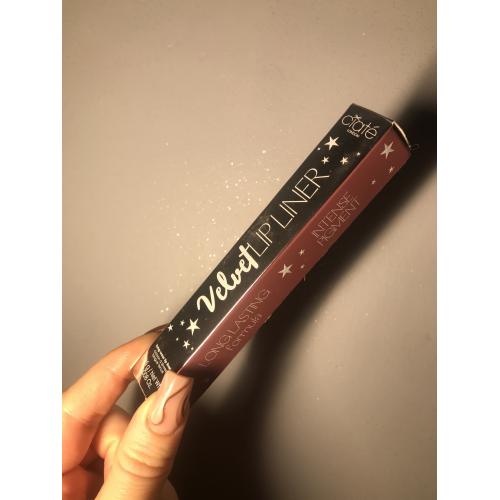 Ciate Velvet Lip Liner (Konturówka do ust) - opinie | zdjęcie do recenzji od AgataTrawa - 1