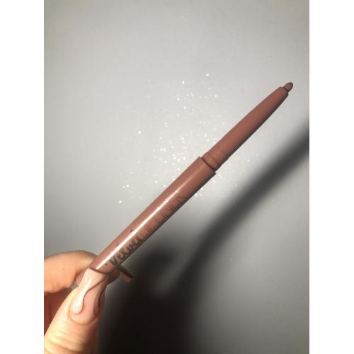 Ciate Velvet Lip Liner (Konturówka do ust) - opinie | zdjęcie do recenzji od AgataTrawa - 2
