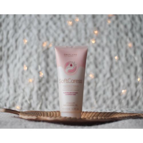 Oriflame Soft Caress,  Protecting Hand & Nail Cream (Ochronny krem do rąk i paznokci) - opinie | zdjęcie do recenzji od Crystal1994