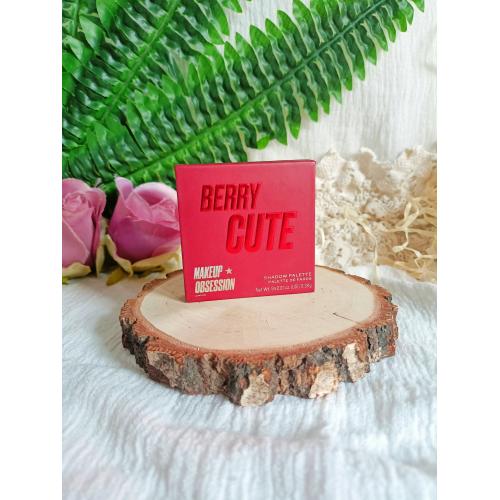 Makeup Obsession London Berry Cute Eyeshadow Palette (Paleta cieni do powiek) - opinie | zdjęcie do recenzji od Anuusiaczeek