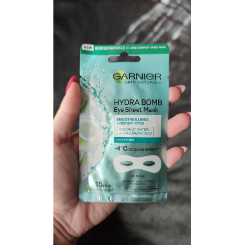 Garnier Moisture + Smoothness, Eye Tissue Mask (Wgładzająca zmarszczki maska na tkaninie pod oczy `Woda kokosowa i kwas hialuronowy`) - opinie | zdjęcie do recenzji od wideopenshut