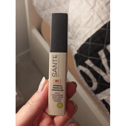 Sante Naturkosmetik Mineral Wake-up Concealer (Mineralny korektor do twarzy) - opinie | zdjęcie do recenzji od giulia92 - 1