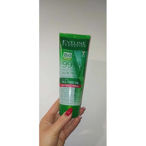 Eveline Cosmetics Multi regeneracyjny żel do twarzy i ciała z aloesem i olejkiem herbacianym 99% Aloe Vera - opinie | zdjęcie do recenzji od grzempik