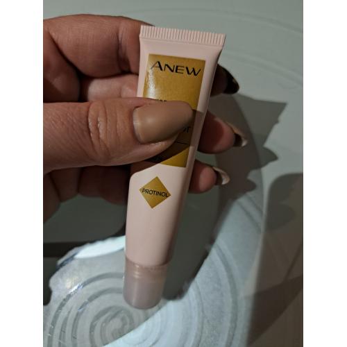 Avon Anew, Renewal Power Eye Cream (Krem pod oczy z protinolem) - opinie | zdjęcie do recenzji od MONIQUE321 - 3
