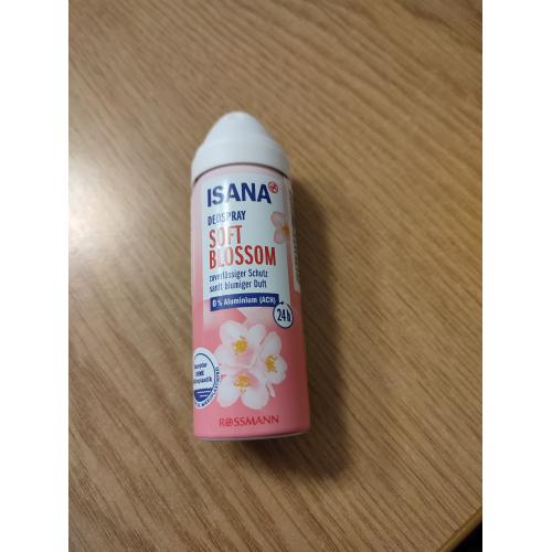 Isana Soft Blossom, Deospray (Dezodorant w sprayu) - opinie | zdjęcie do recenzji od xLullabyx