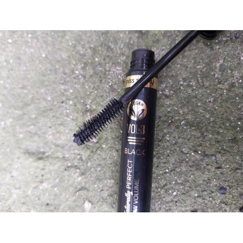 Miss Sporty Naturally Perfect Wow Volume Vol. 3 Mascara (Pogrubiający tusz do rzęs) - opinie | zdjęcie do recenzji od Smerfeta83 - 2