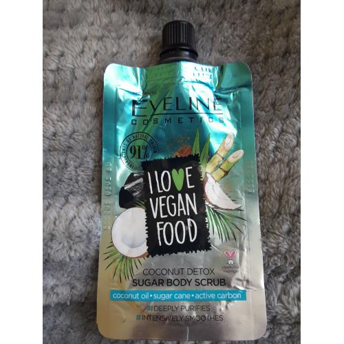 Eveline Cosmetics I Love Vegan Food, Peeling do ciała cukrowy kokosowy - opinie | zdjęcie do recenzji od MAnetta35